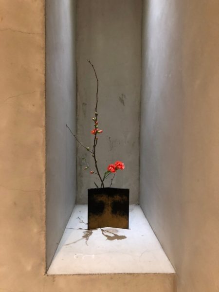 春、一雷啓花酒牛神始